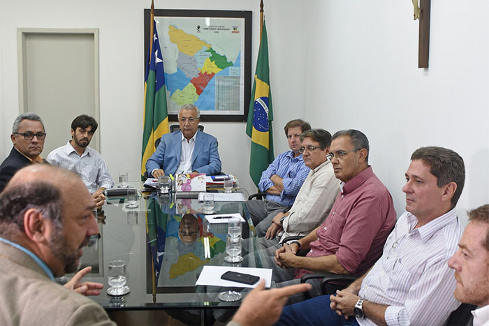 Governador discute Programa Águas de Sergipe com missão do Banco Mundial
