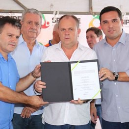 Belivaldo leva investimentos para Tobias Barreto, Simão Dias e Poço Verde