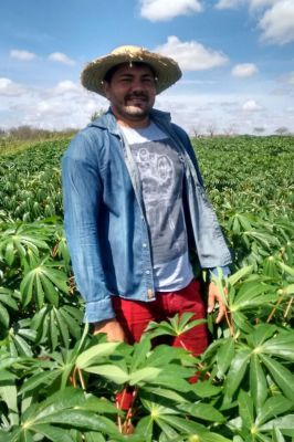 Geraldo Francisco convida os colegas agricultores irrigantes para participarem do mutirao - foto Edmilson Cordeiro