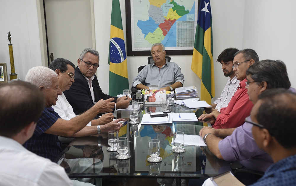 Jackson discute alternativas para combater a seca