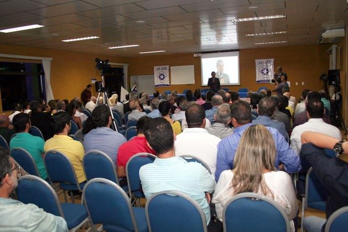 Dia do agrônomo foi comemorado com palestra de Carlos Britto