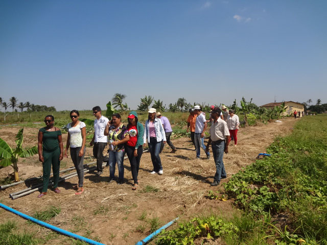 Perímetro da Cohidro recebe Caravana Agroecológica do Sertão Ocidental