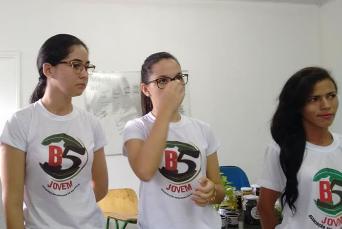 Filhos de irrigantes pela Cohidro buscam qualificação em Canindé