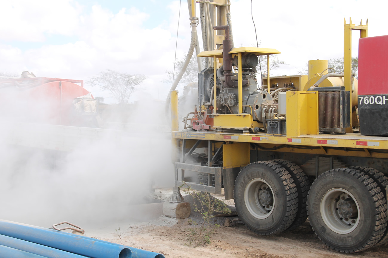 Poço da Cachoeira vai ter água via perfuração da Cohidro