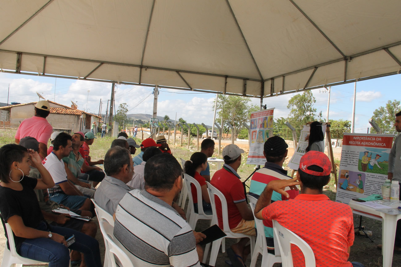 Dia de campo sobre uso adequado dos agrotóxicos na Ribeira