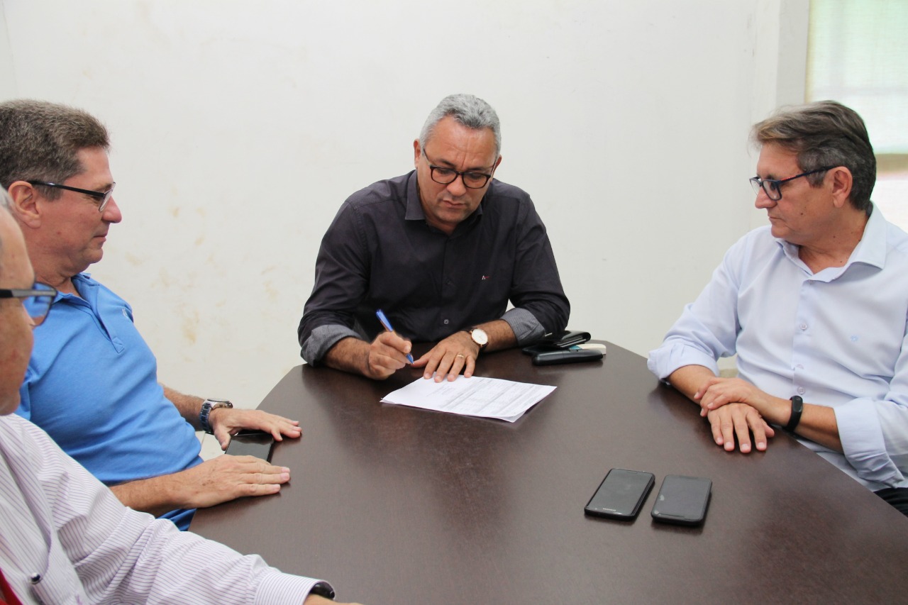 Governo investe mais de R$1,8 milhão para modernização dos sistemas de informática da Cohidro e Emdagro