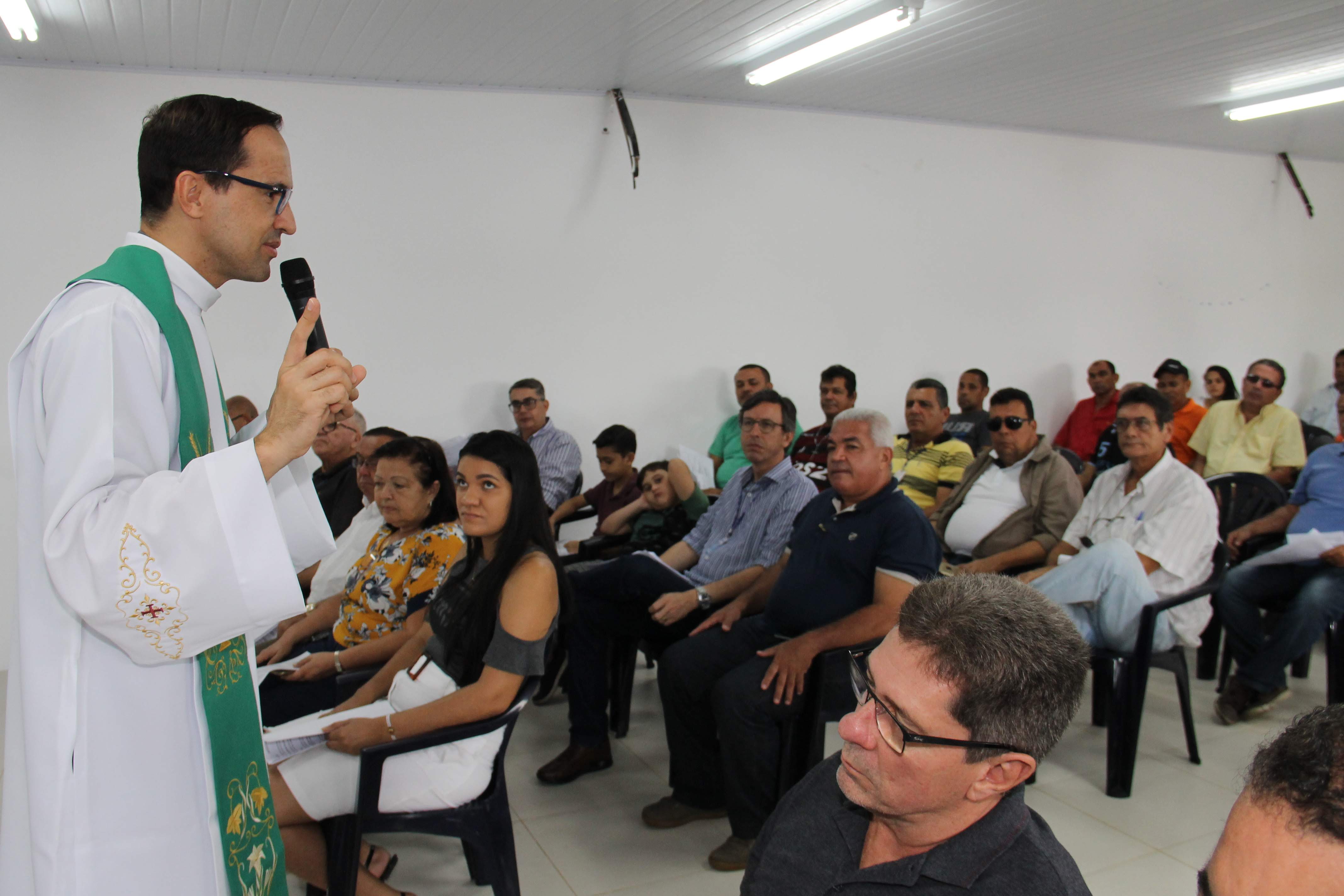 [vídeo] [galeria de fotos] Missa celebra o Dia dos Pais na Cohidro