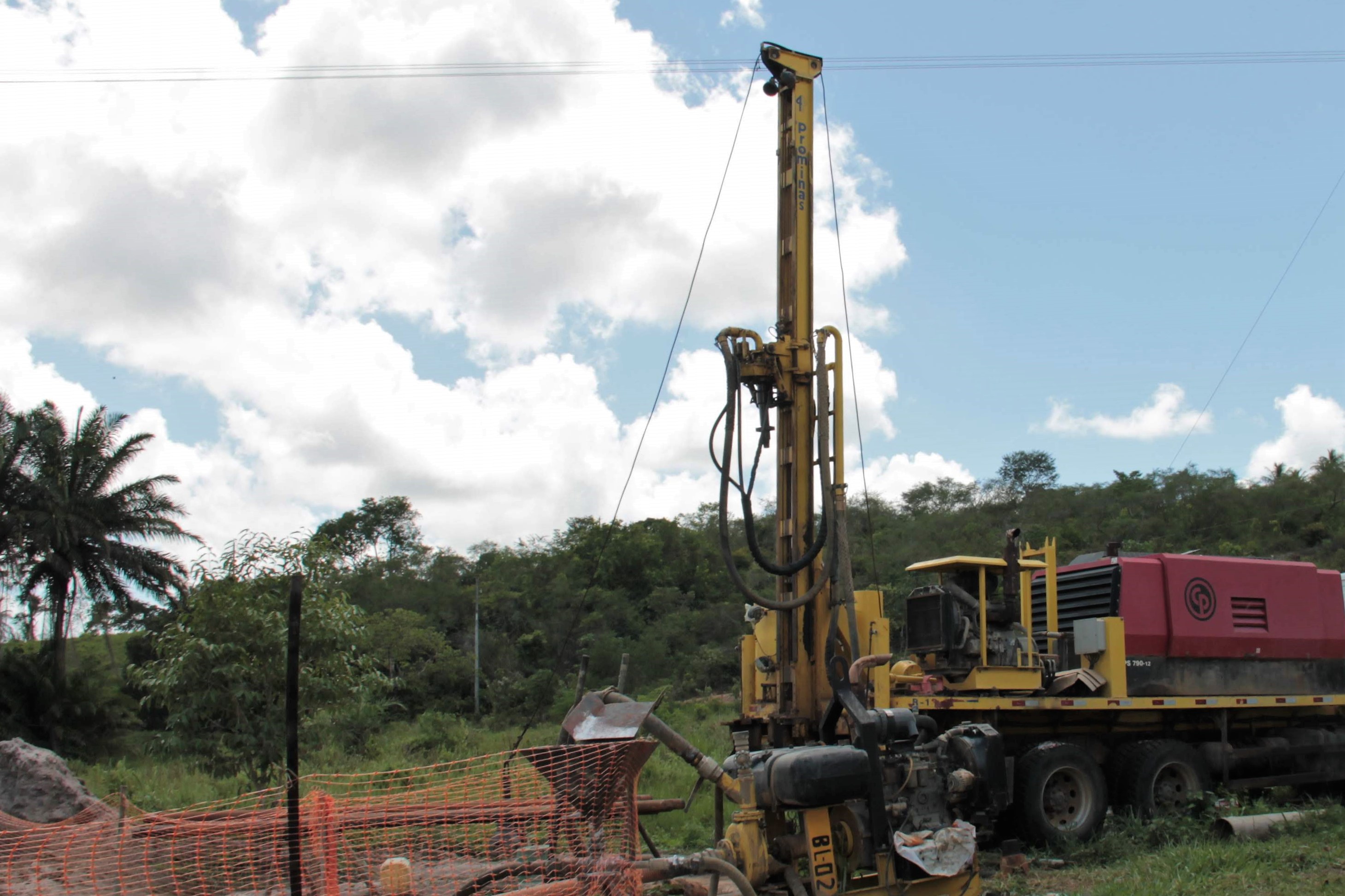 [Vídeo] Perfuração de poço do “Água para Todos” em Aquidabã