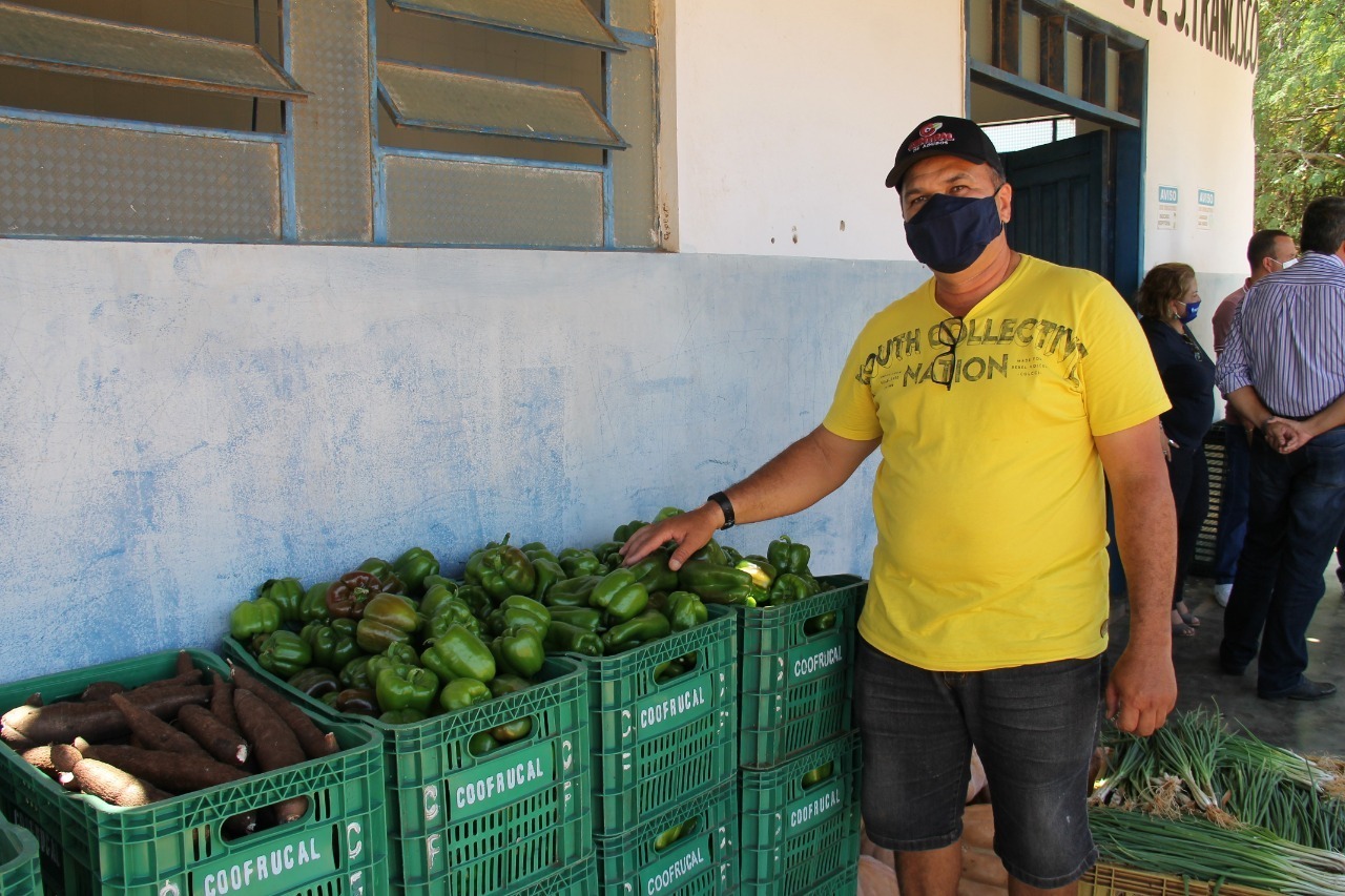 Famílias em situação de vulnerabilidade social receberão alimentos produzidos com subsídio da irrigação pública estadual
