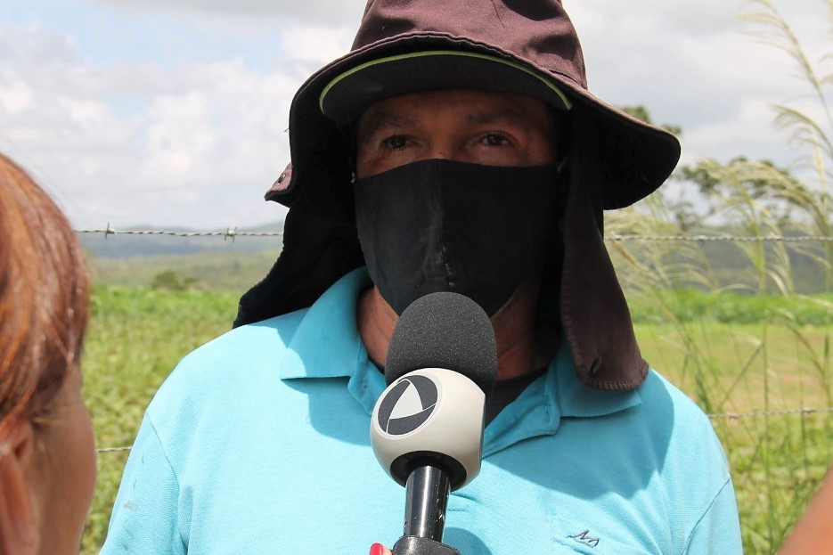 [vídeo] Agricultor do perímetro Jacarecica II faz sucesso por ser empreendedor