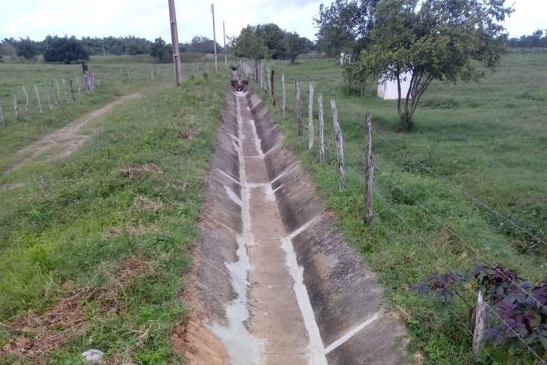 Cooperação entre irrigantes e Cohidro realiza obras de recuperação no Jabiberi