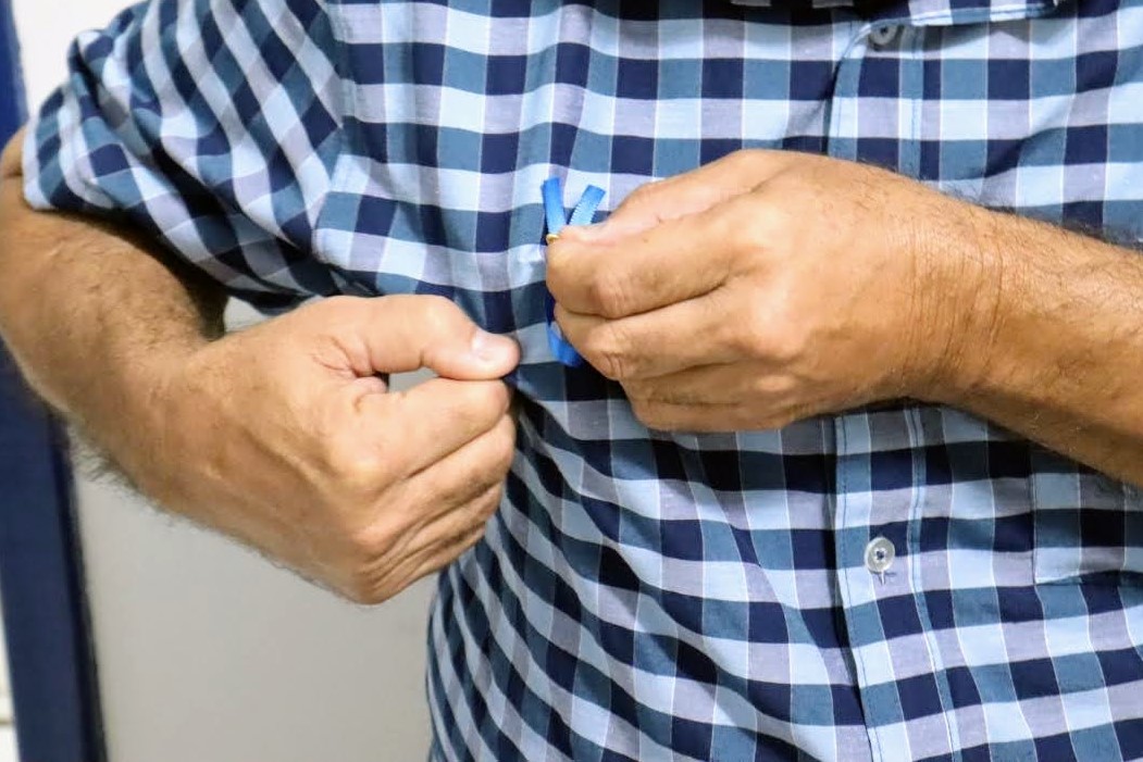 [galeria de fotos] Cohidro faz distribuição de fitas do Novembro Azul de prevenção ao câncer de próstata