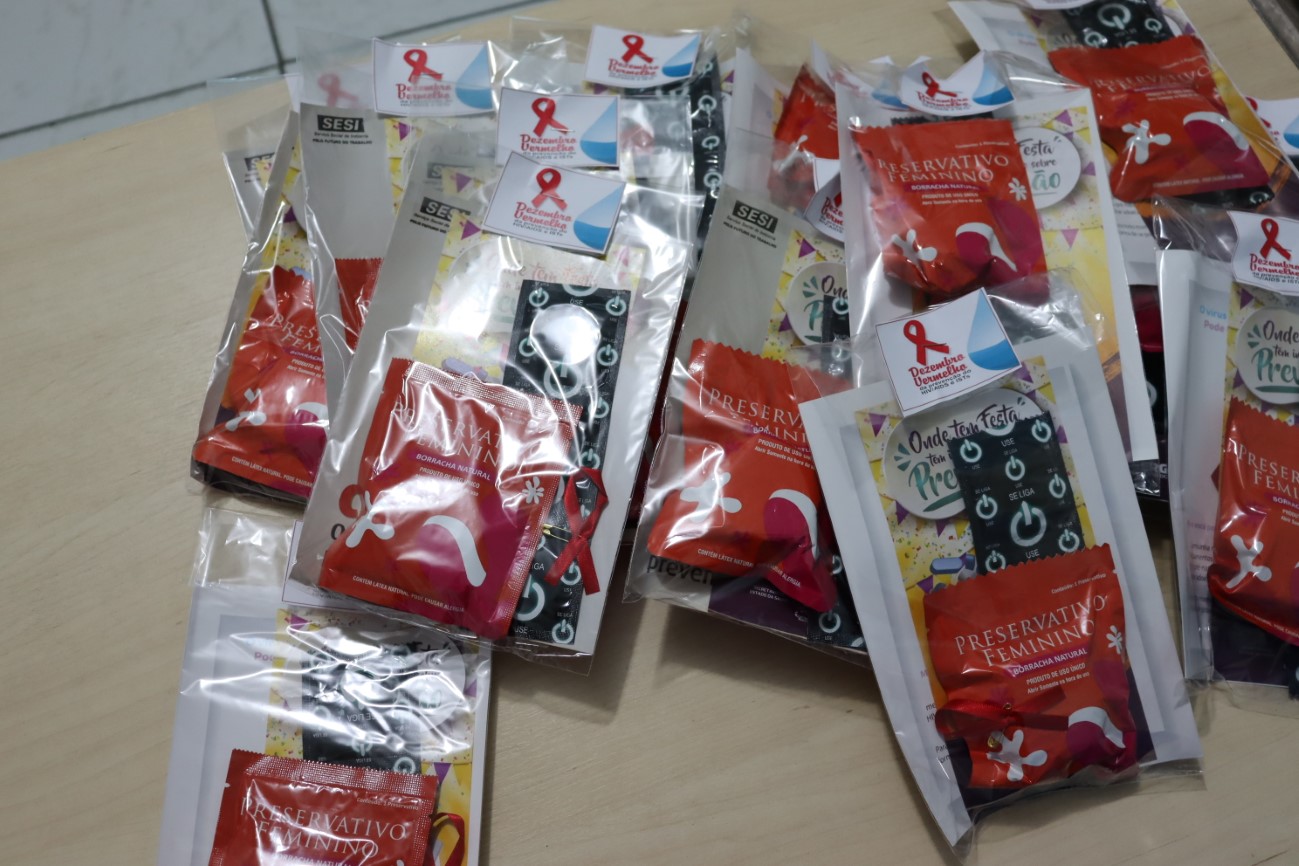 [galeria de fotos] Dezembro Vermelho na Cohidro ocorre com distribuição de kit da prevenção