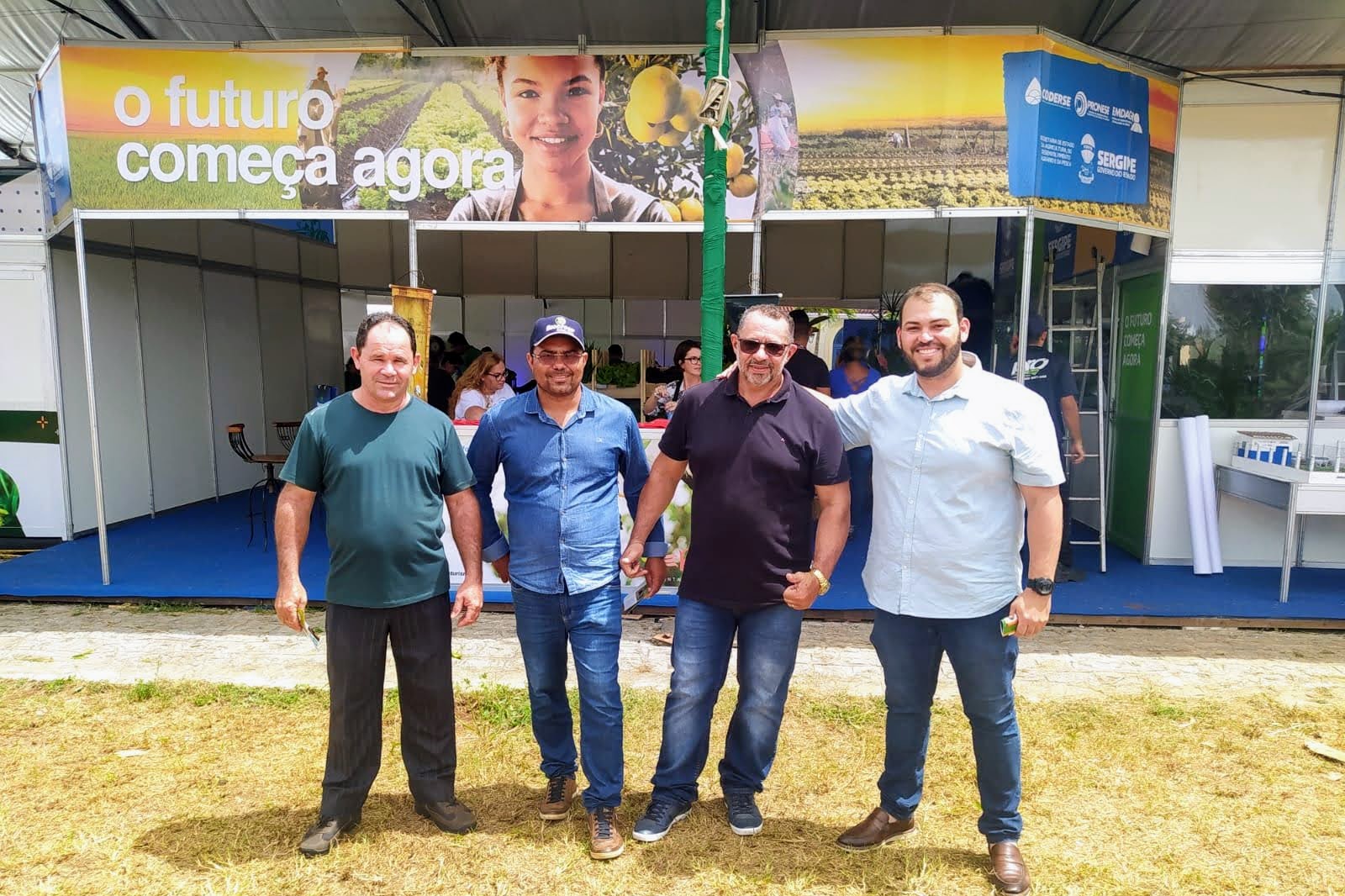 Irrigantes atendidos pelo Governo do Estado em Canindé participam do SEALBA Show