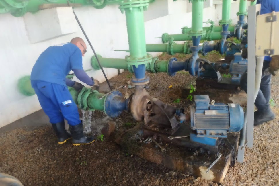 [Vídeo] Coderse faz manutenções mecânicas no perímetro Califórnia