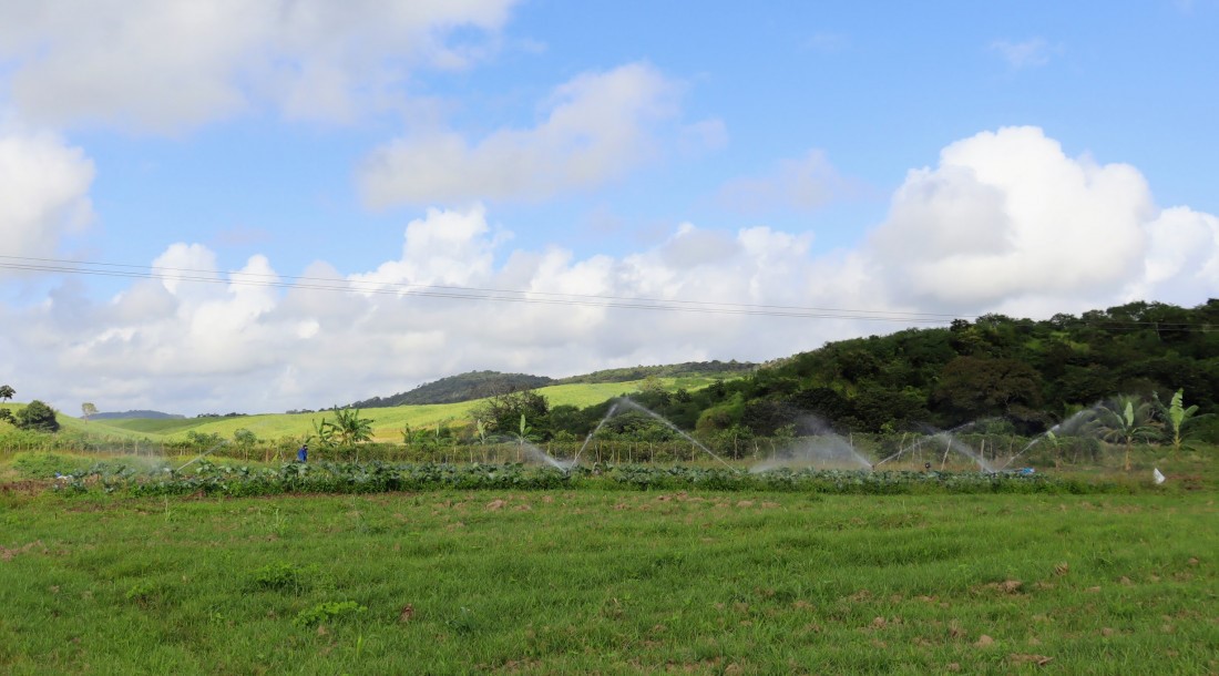 Perímetro irrigado estadual que atende três municípios recebe obras no inverno