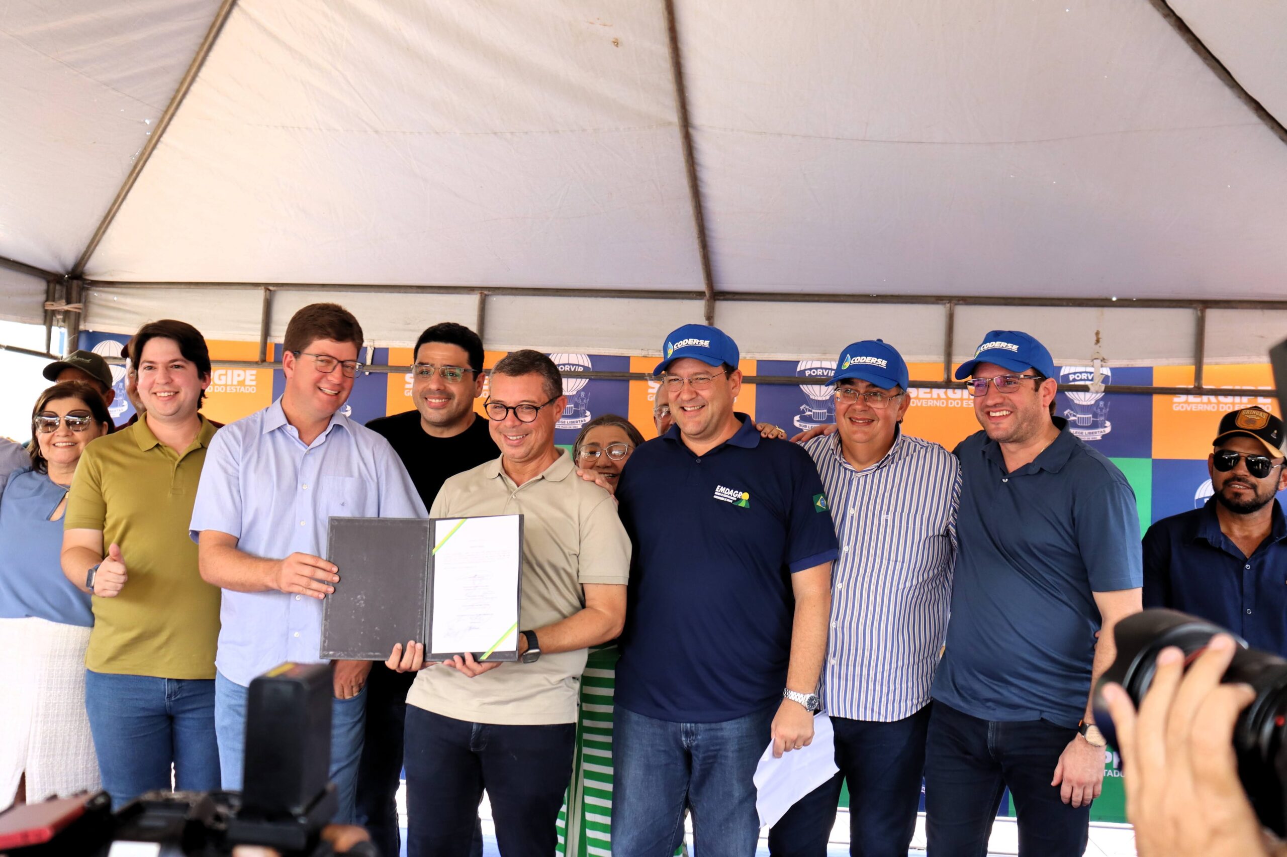 Estado leva investimentos em abastecimento de água, irrigação e dessedentação animal ao alto sertão sergipano