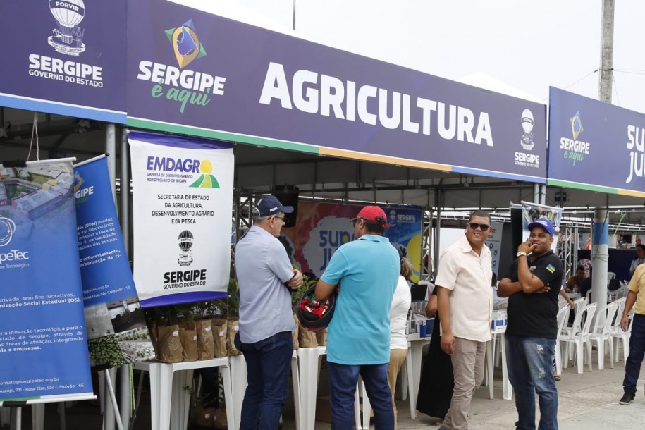 Agricultores aproveitam serviços disponíveis na 19ª edição do ‘Sergipe á aqui’, em Gararu