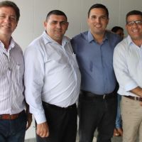 Diretor de Irrigação da Cohidro, João Foneca; vereador Cabeça de Porto, de Itabaiana; presidente da Cohidro, José Carlos Felizola e o secretário de Estado da Comunicação, Sales Neto.