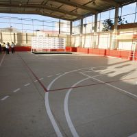 Encerrando a tarde de entregas, o governador comemorou o aniversário de 34 anos do Colégio Estadual Professor Gentil Tavares da Mota, inaugurando a nova quadra poliesportiva da instituição / Foto: Victor Ribeiro/ASN