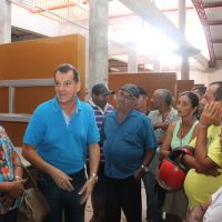 Prefeito Lila levou agricultores orgânicos para conhecer novo módulo de Hortifruti do Mercado