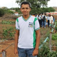 O estudante agrotécnico Emerson Matos Santos te m16 anos e é de Poço Redondo