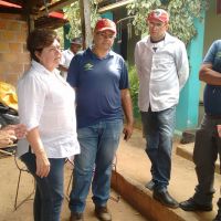 Marta Leão e o Diretor Estadual do MST pelo Setor de Produção, Manoel Antônio de Oliveira Neto