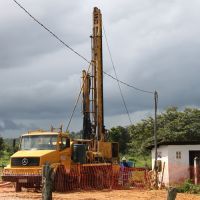 Novo poço do povoado Encruzilhadas - 100 metros de profundidade e vazão de 20 mil litros-hora previstos