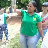 A medição da vazão dos aspersores é feita a partir de instrumentos de laboratório - foto Andrea Santos (Califórnia-Cohidro)