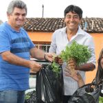 Entrega de alimentos ao Asilo São Francisco de Assis - Foto Fernando Augusto (Ascom Cohidro)