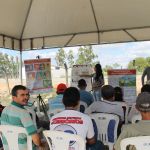 Dia de campo na Ribeira reuniu agricultores que participaram das primeiras quatro turmas de capacitação (Foto: Ascom/Cohidro)