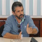 Engenheiro civil Sérgio Fontes explica que um dos principais benefícios da substituição do sistema manual é a otimização do uso de energia - Isabela Meneses - Ascom/Cohidro)